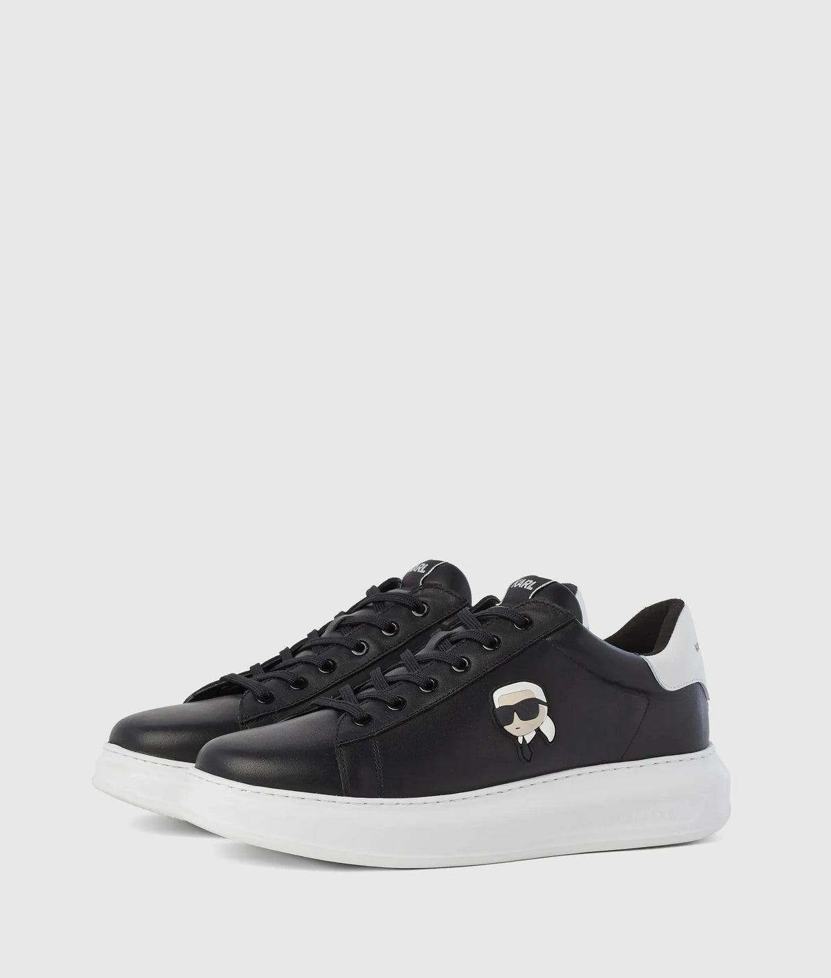 Ikon NFT Kapri sneakers