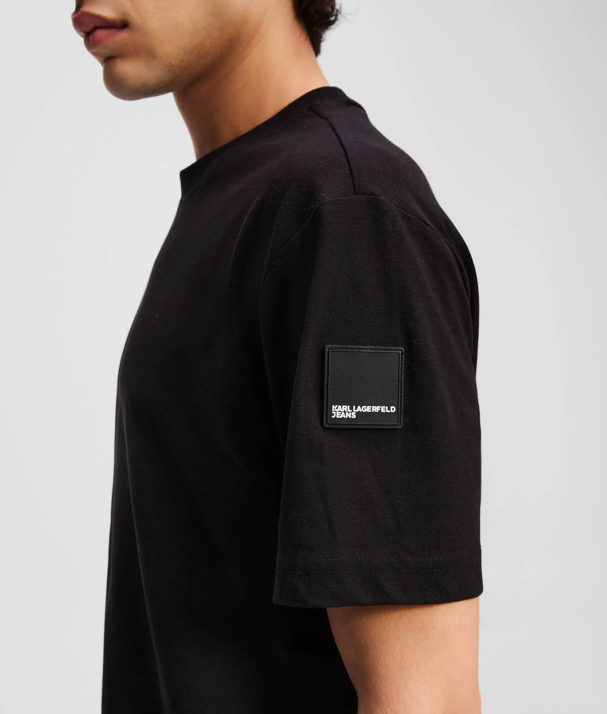 Patch logo T-shirt