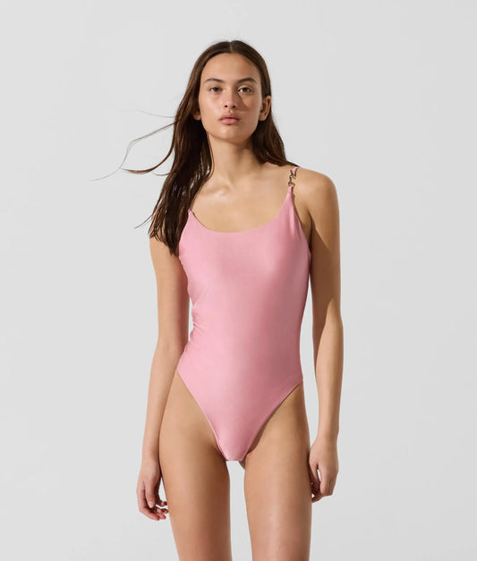 XS