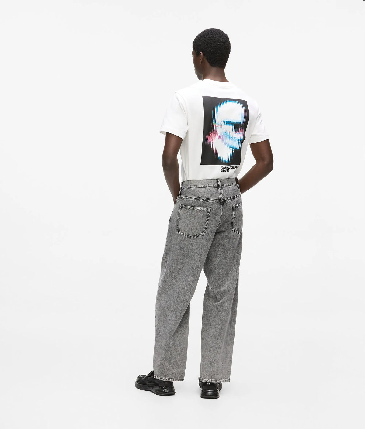 Barrel-leg jeans