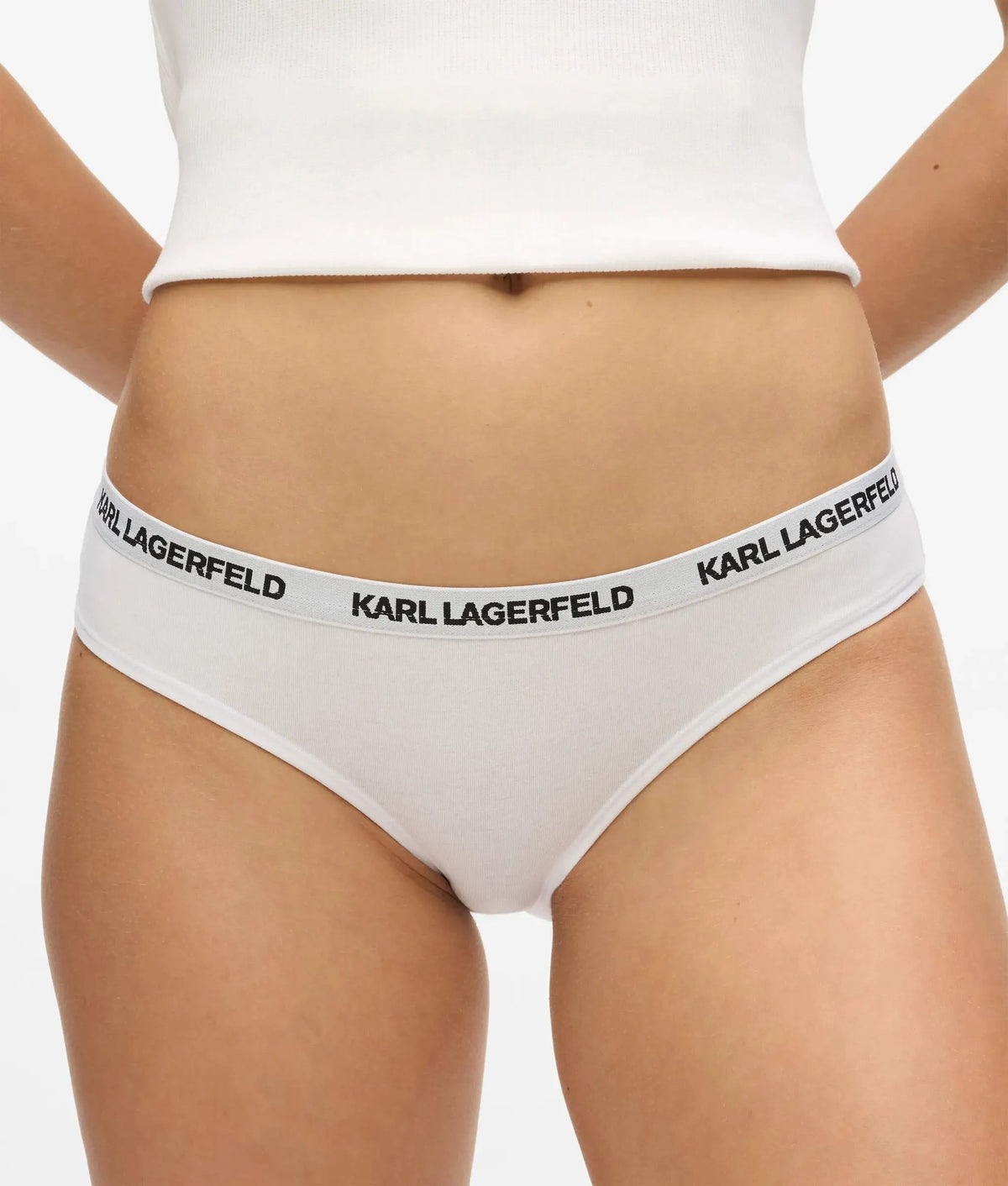 Logo brief – 3-pack