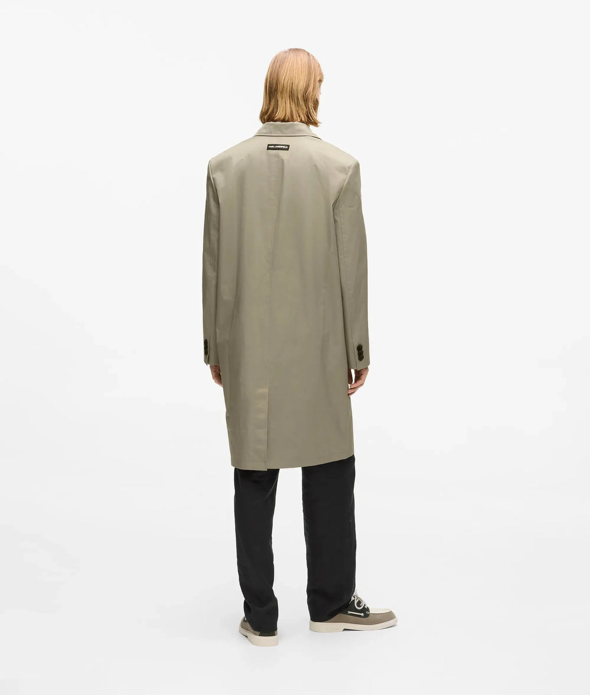 Double breasted overcoat