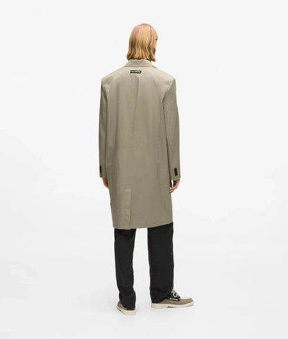 Double breasted overcoat