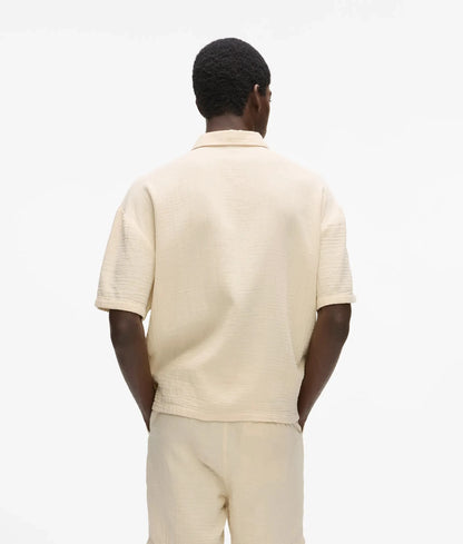 Short-sleeved crinkled shirt