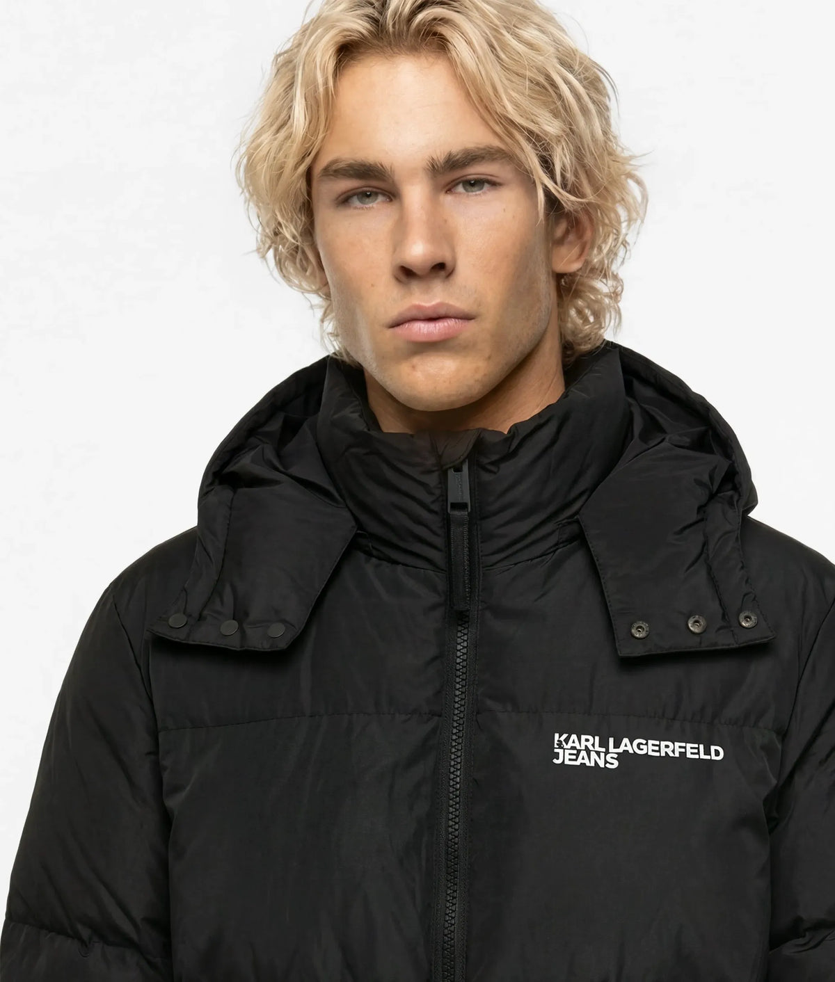 Hooded puffer jacket