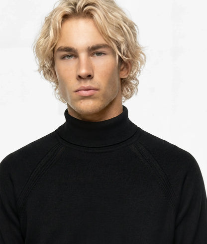 Lightweight knit rollneck sweater