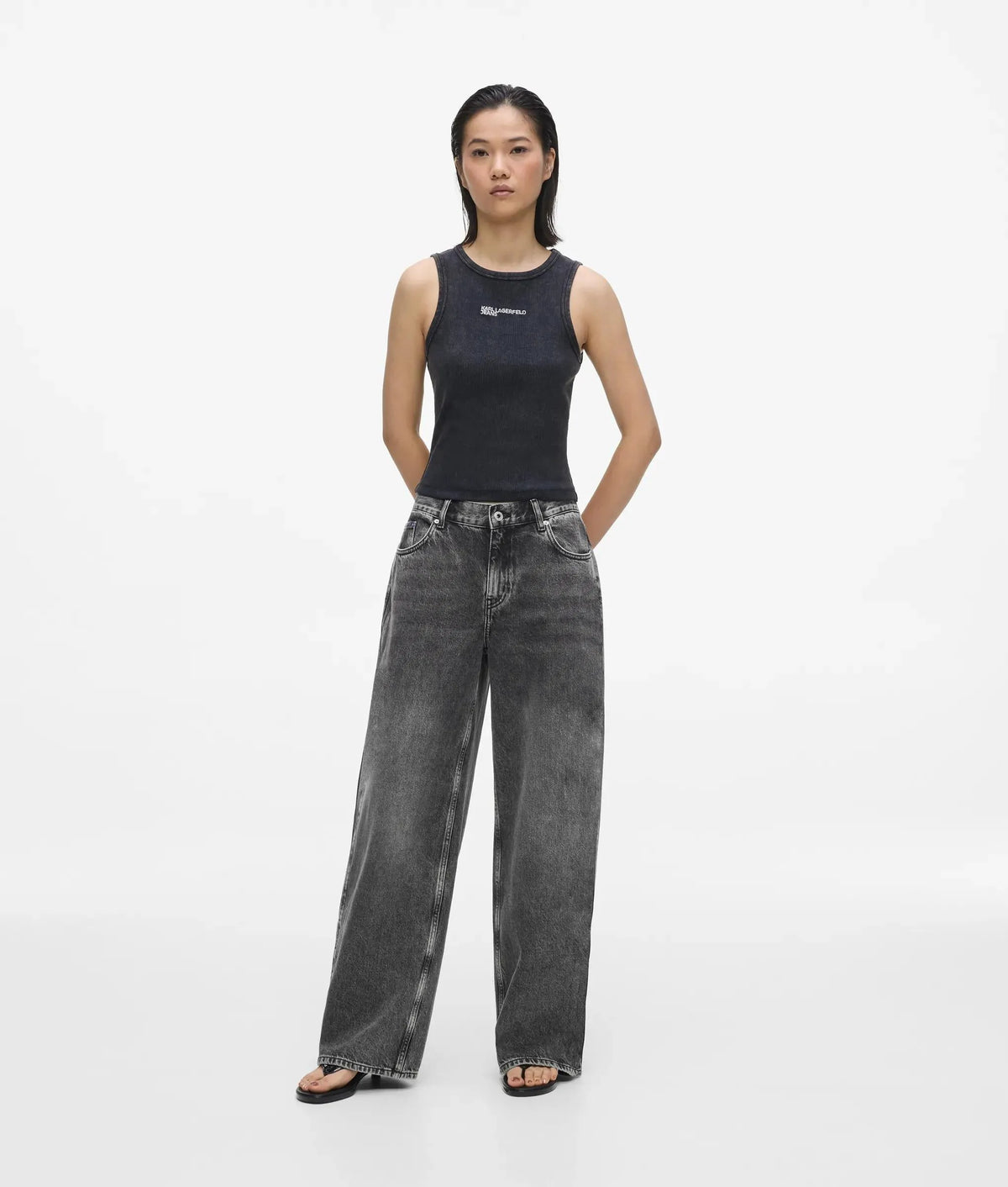 Transformable low-rise wide jeans