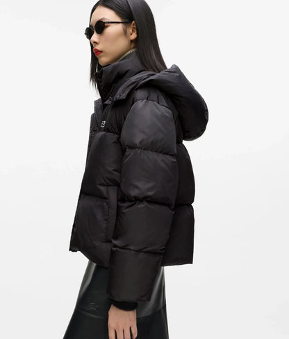 Short hooded puffer jacket
