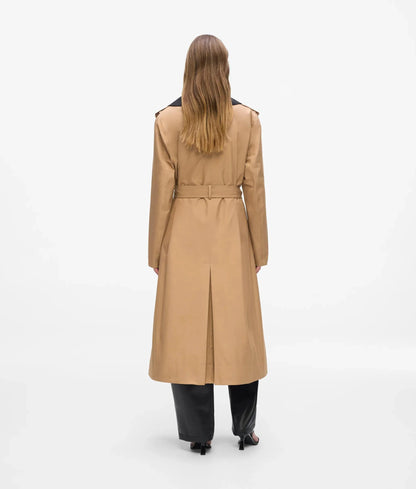 Transformable trench coat