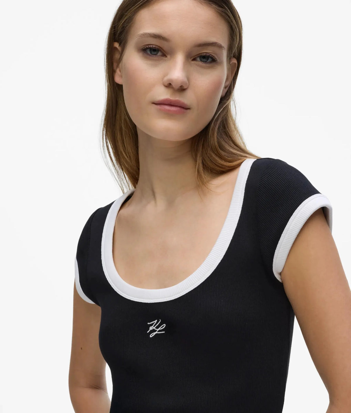 Black and white scoop neck T-shirt