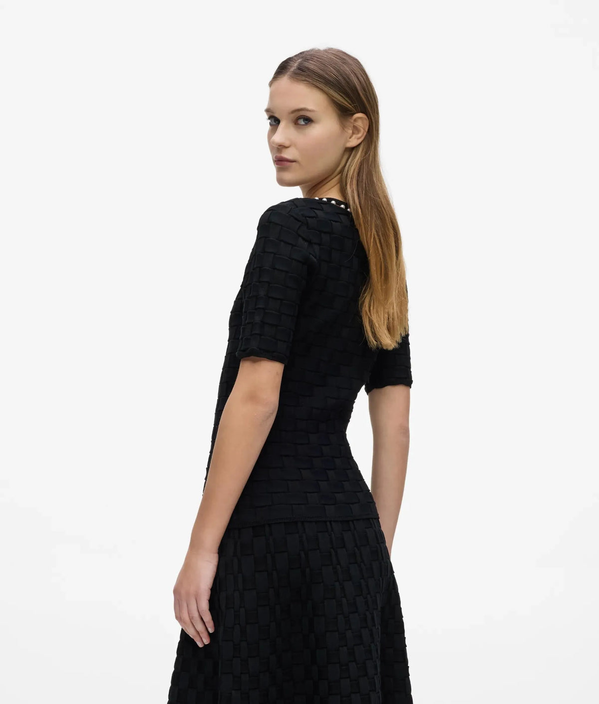 Faux-pearl neck knit top