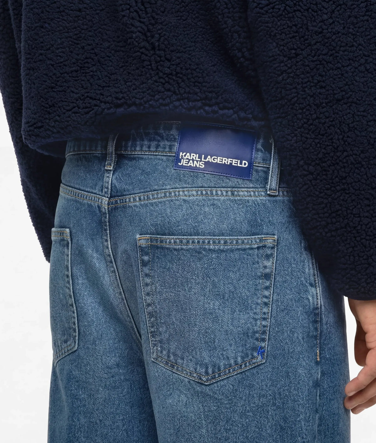 Vintage wash barrel-leg jeans