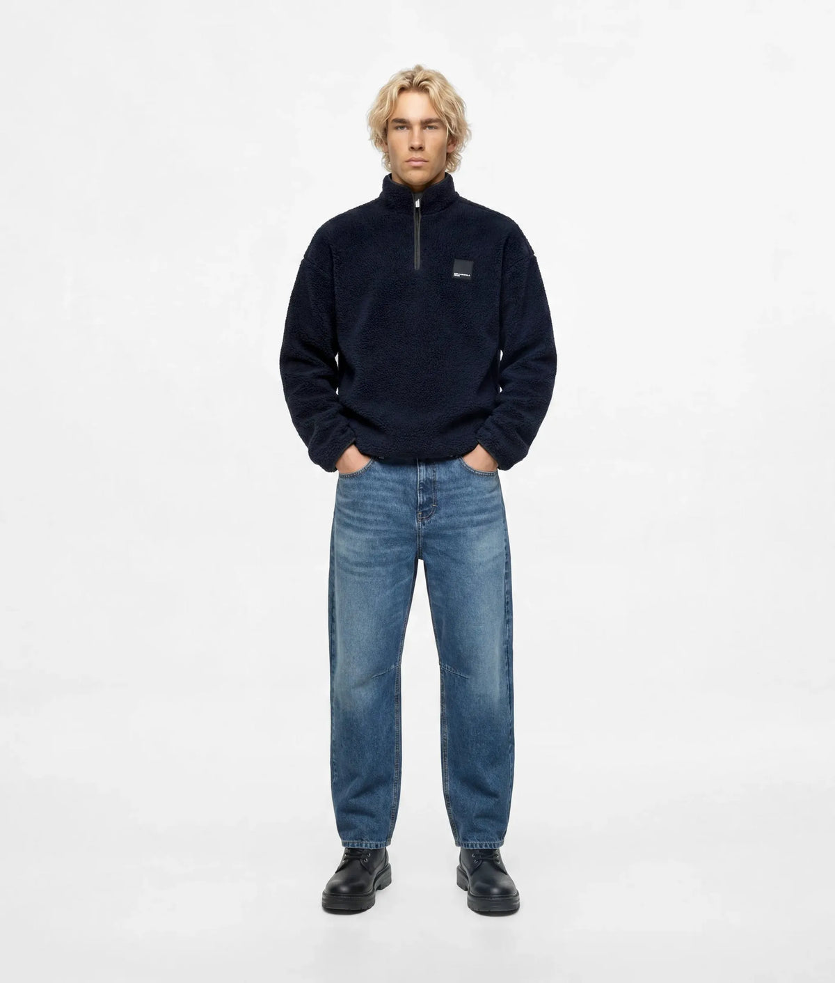 Vintage wash barrel-leg jeans