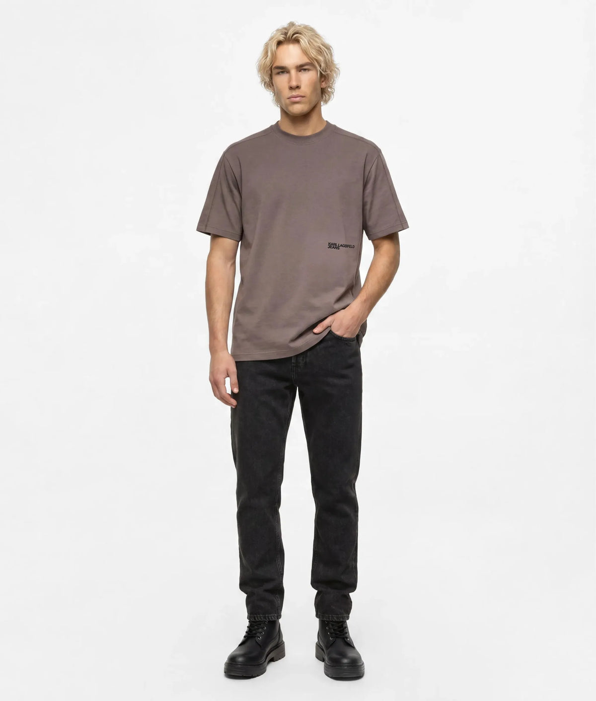 Relaxed seam-detail T-shirt