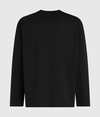 Long-sleeved seamed T-shirt