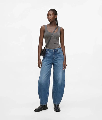 Seamed mid-rise barrel-leg jeans