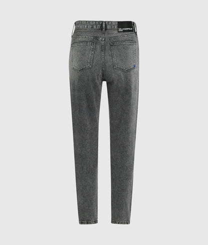 Cut-out mom jeans
