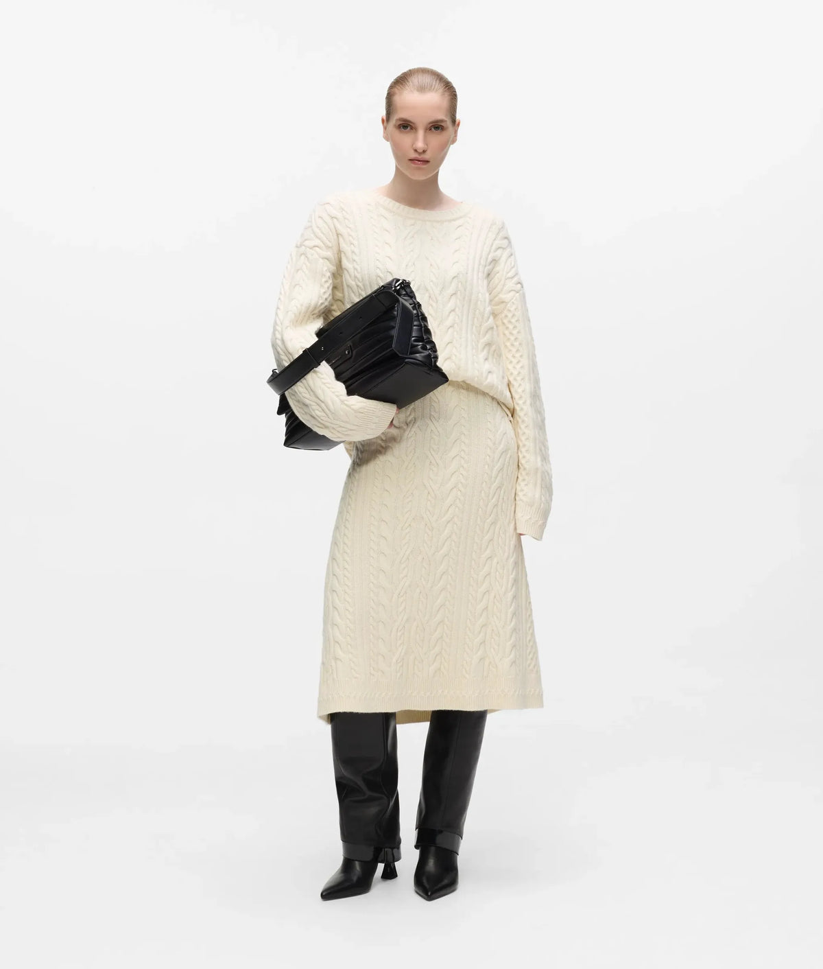 Wool-blend cable knit skirt
