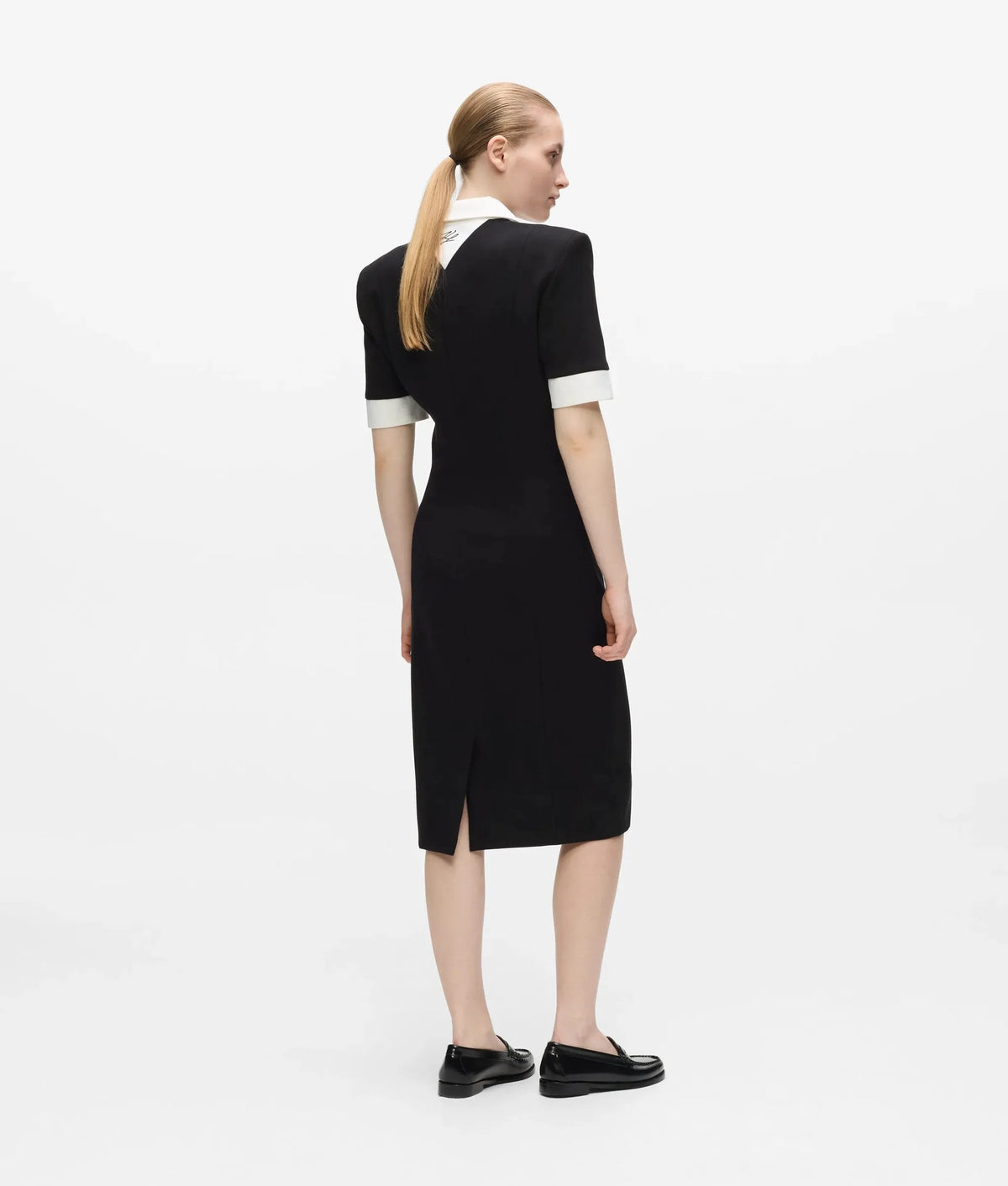 Contrast collar dress