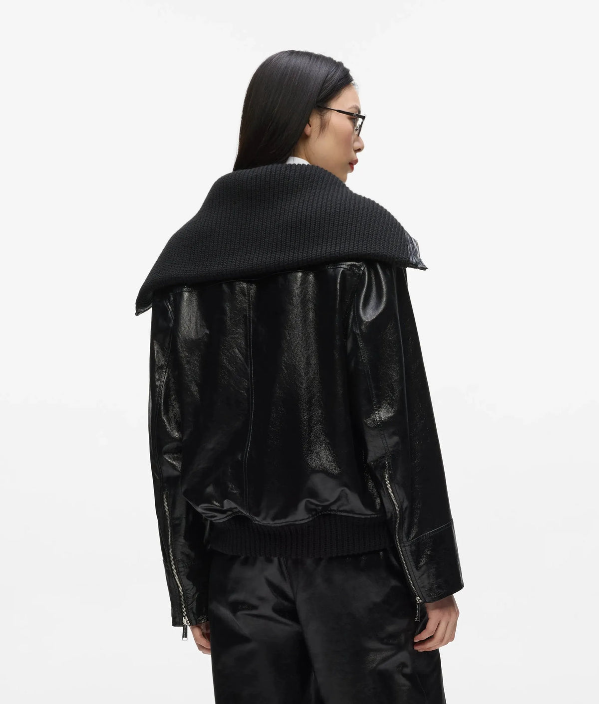 Knitted collar leather jacket
