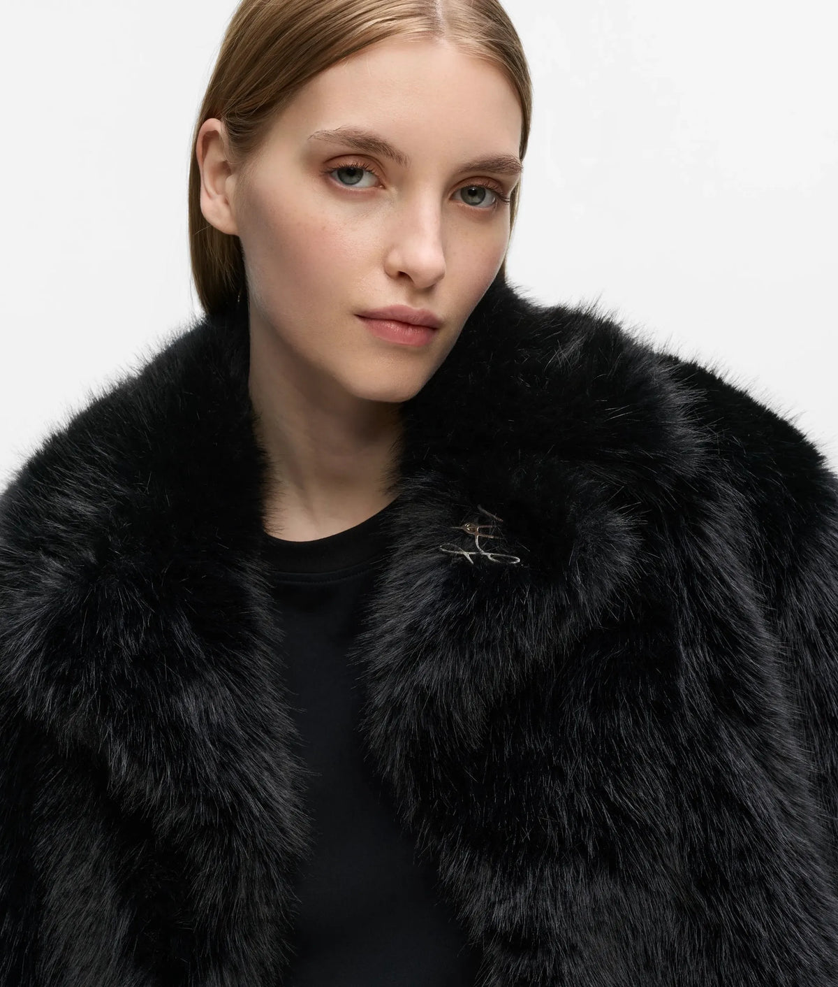 Transformable long faux-fur coat