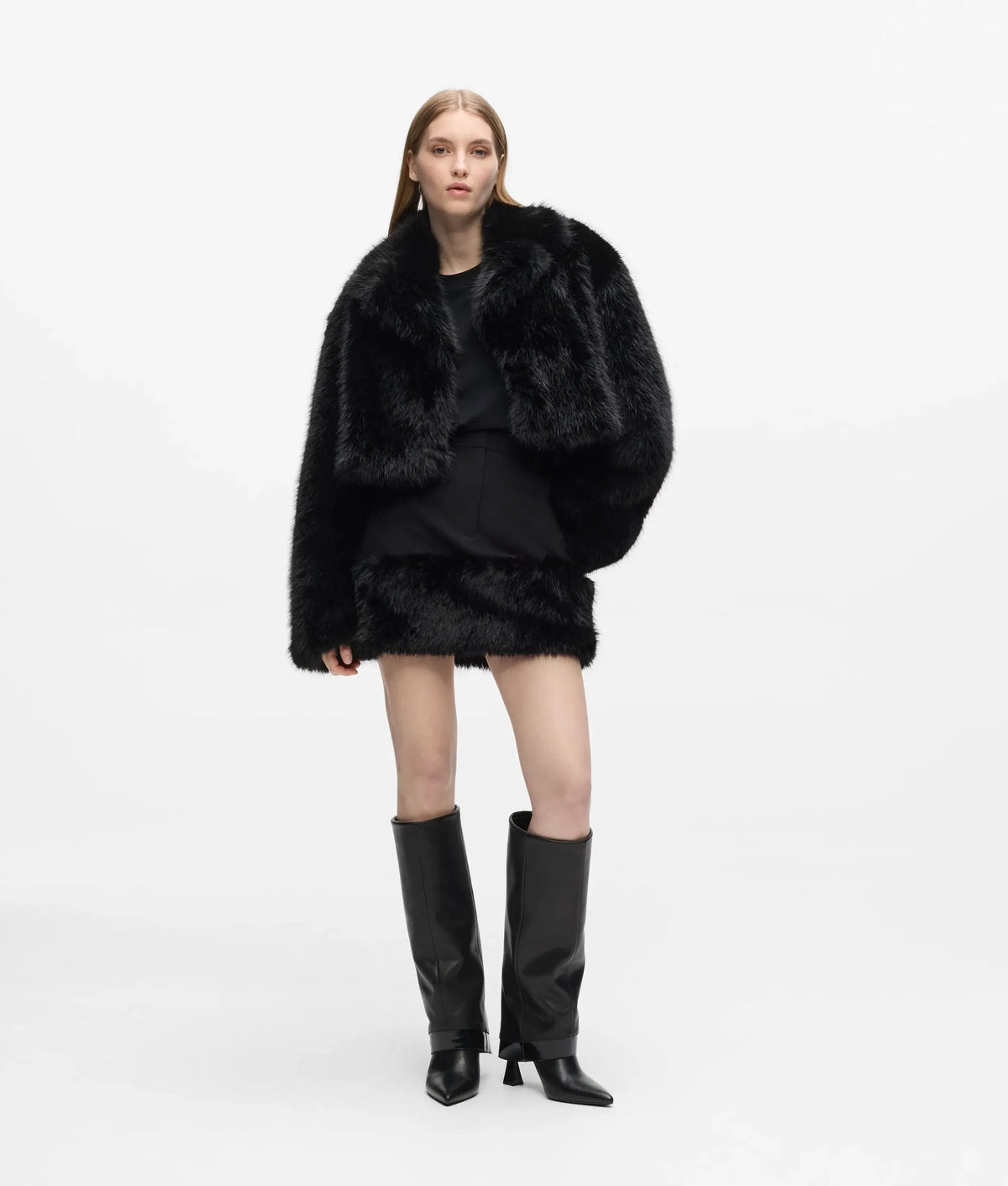 Transformable long faux-fur coat
