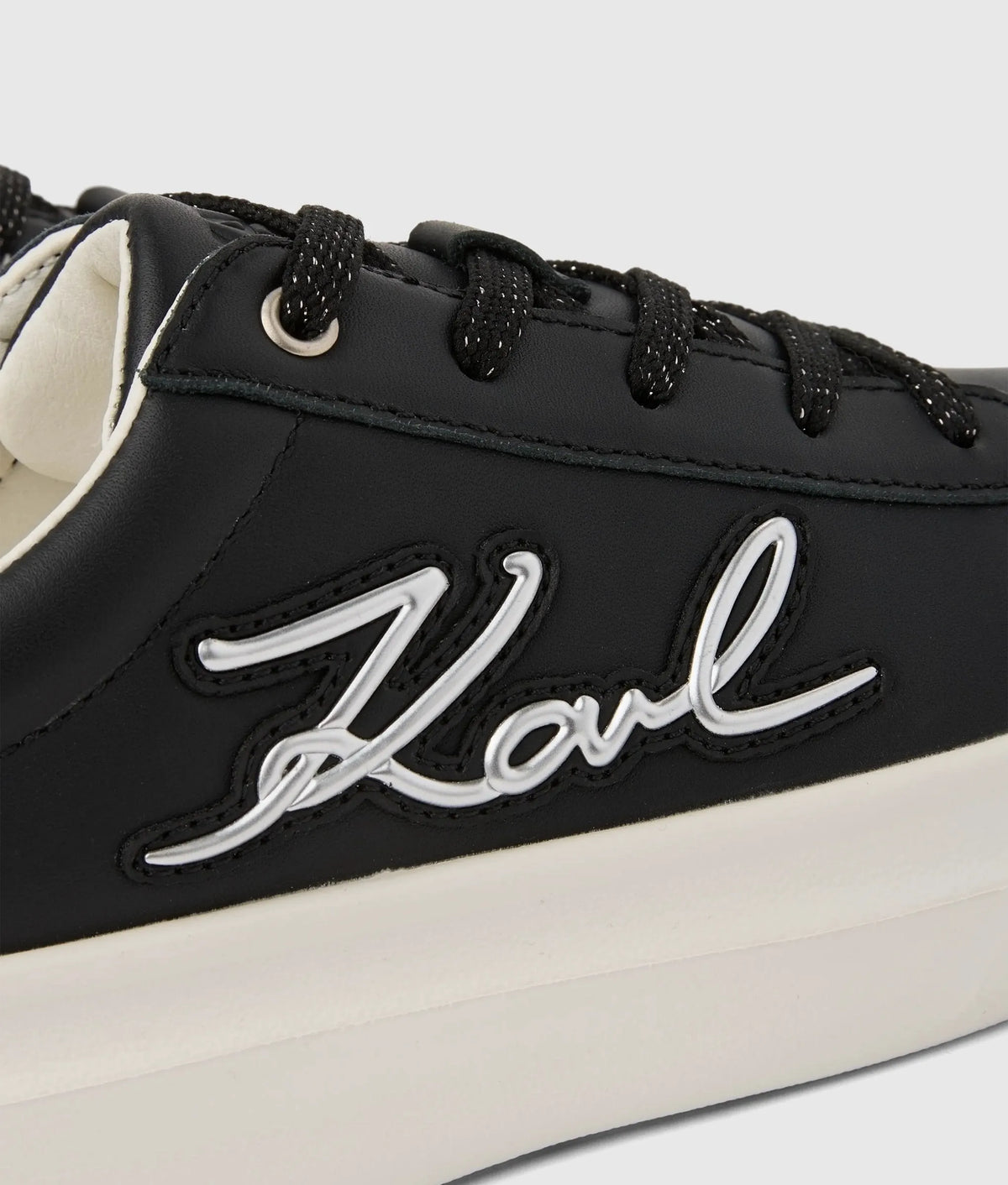Girls Signature sneakers
