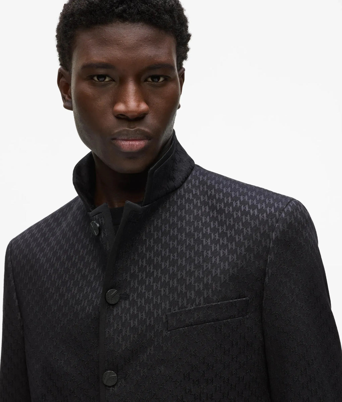 High-stand-collar jacket