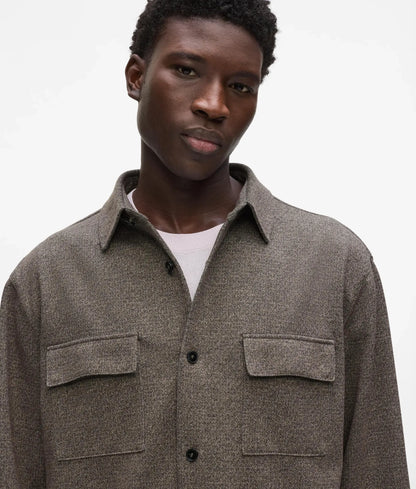 Patch pockets shirt