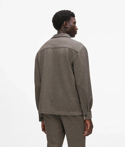 Patch pockets shirt