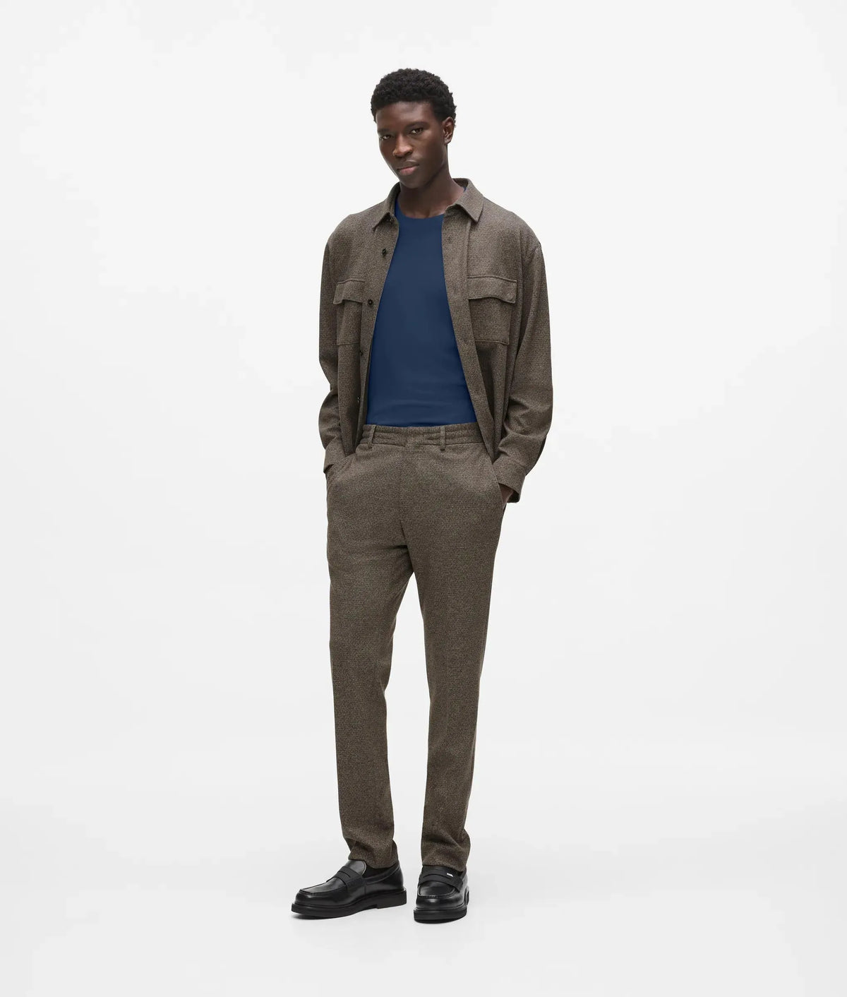Slim-fit tailored pants