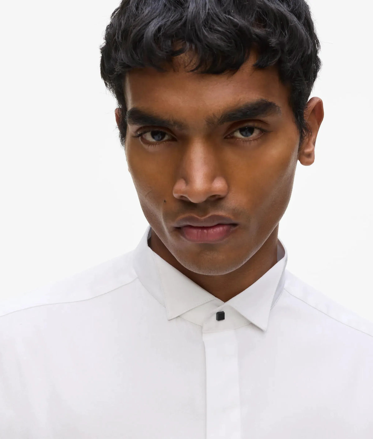 Slim-fit white shirt