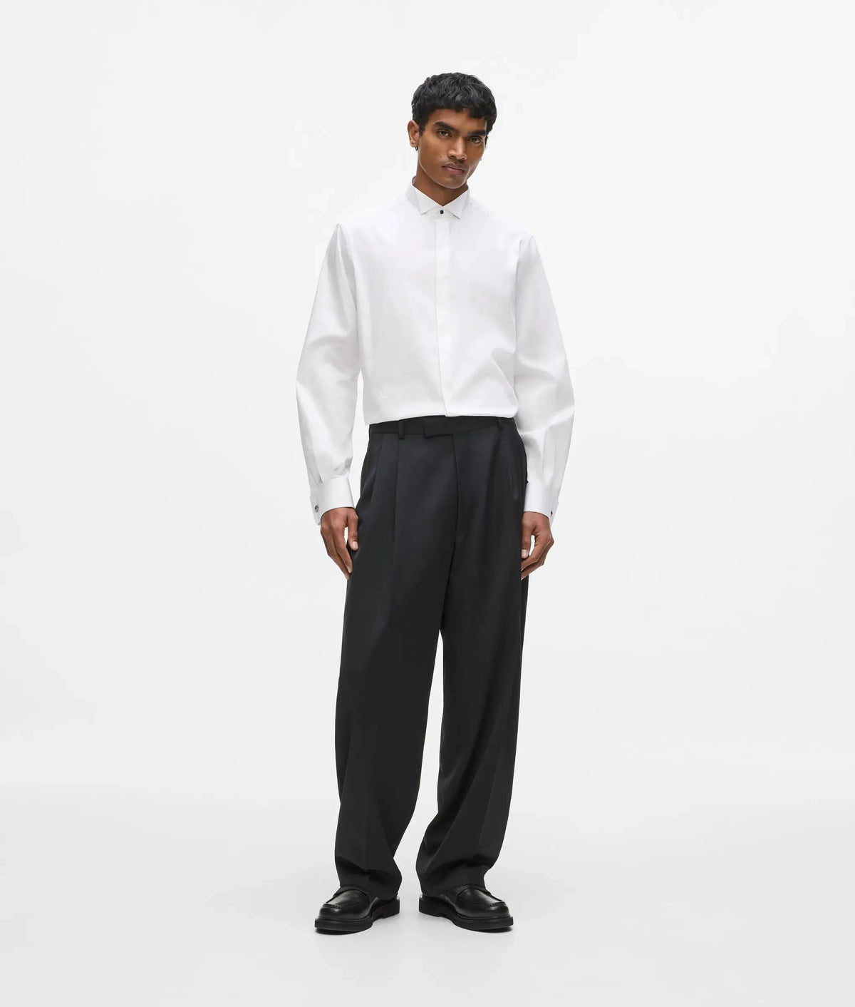 Slim-fit white shirt