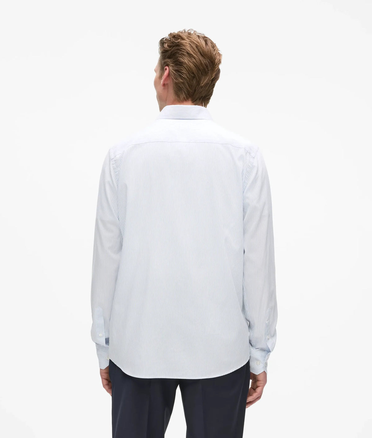 Modern-fit spread collar shirt