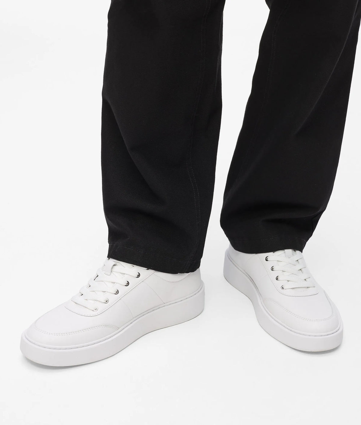 Flint II sneakers