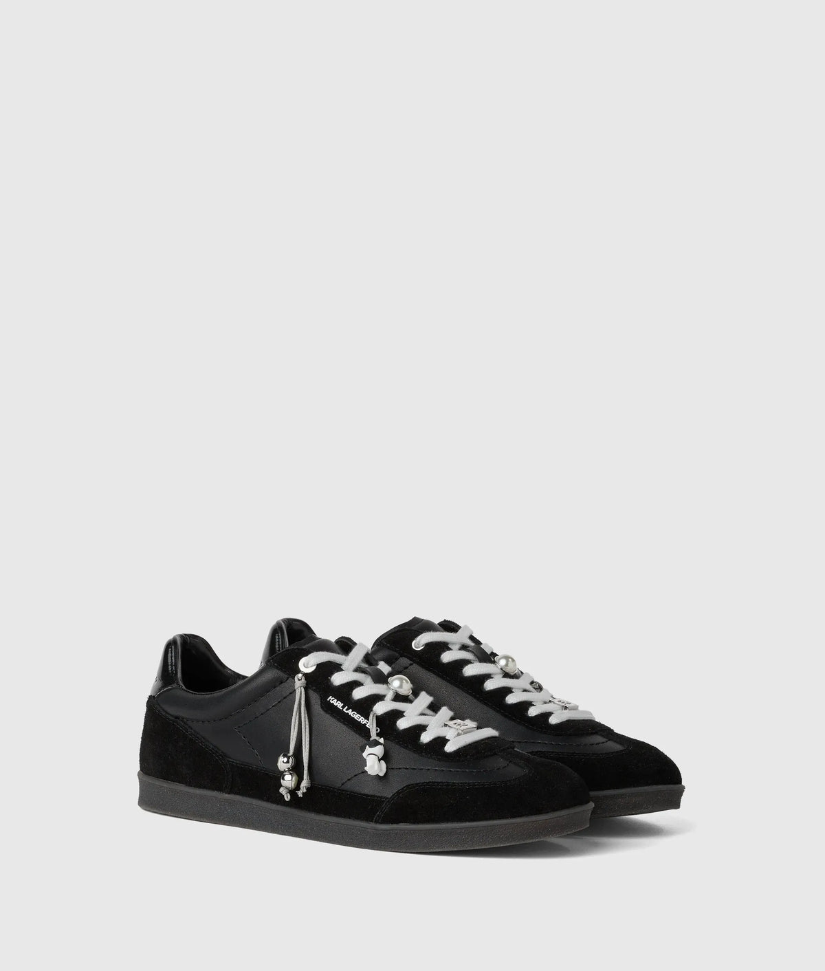 Kandidate Ikon charms sneakers