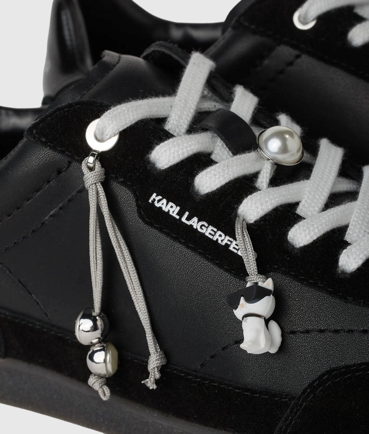 Kandidate Ikon charms sneakers