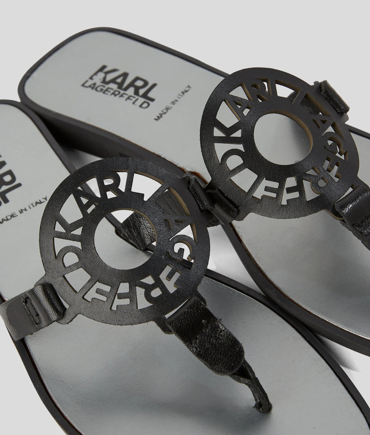 Ring logo sandals
